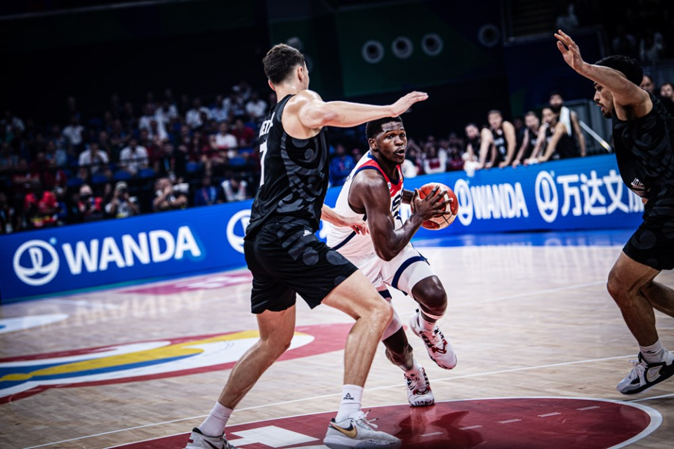 开云官网-c罗及后卫西马坎肌肉不适能参加明天比赛不