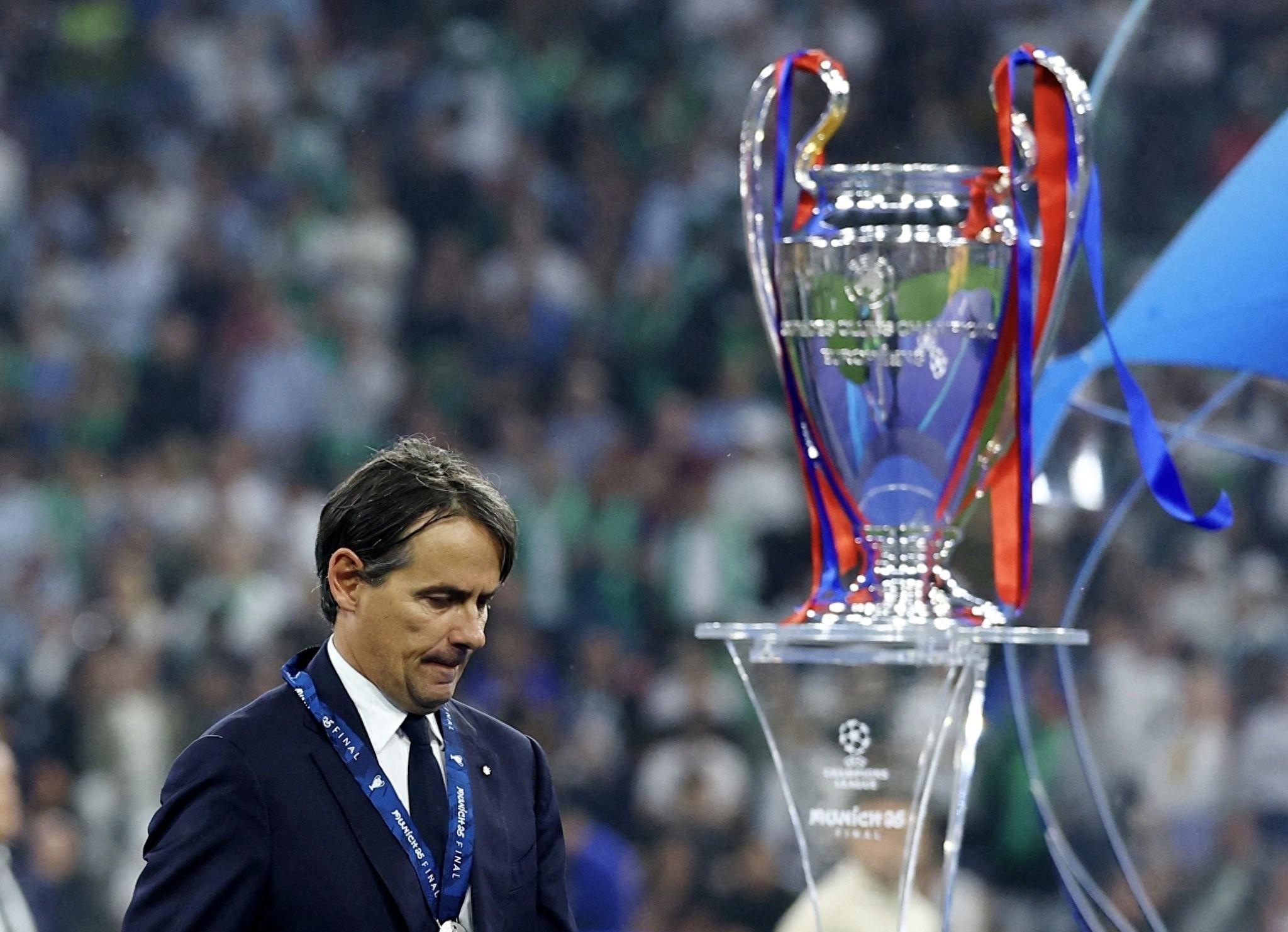 开云体育-里程碑夜!法兰克福止住颓势,意甲窗口期刷纪录,目标明确,年轻球员得到机会(2024德国重回巅峰)