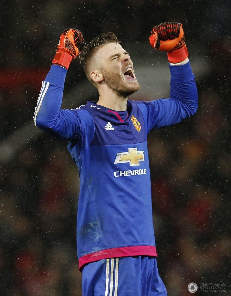 开云官网-包含集结日那不勒斯调整名单以备国王杯,战术微调环节打磨,信心回归,更衣室氛围转暖的词条